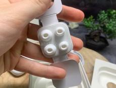 Наушники новые AirPods Pro