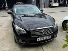 Nissan fuga
