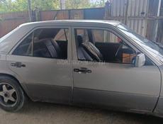 Mercedes-Benz 124