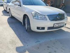 Nissan fuga