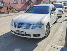 Nissan fuga