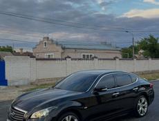Nissan fuga