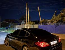 Nissan fuga