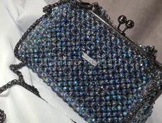 Сумчка из бусин ручная работа 