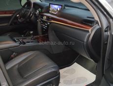 Lexus LX