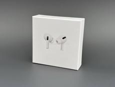Новые наушники AirPods Pro