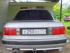 Audi 80