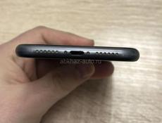 iPhone 11. 128 гигабайт