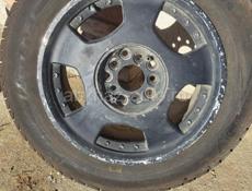 Диски r15 универсальные  4шт +1покрышка хорошая 