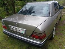 Mercedes-Benz 124