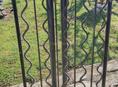 Продаю оконные решетки : Длина 1м 40 см , Ширина 1 м Цена 4 тыс.руб.