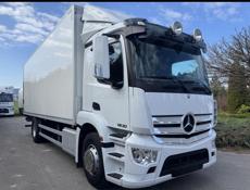 Mercedes-Benz