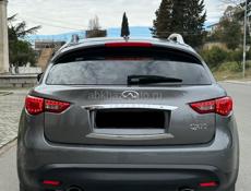 Infiniti FX