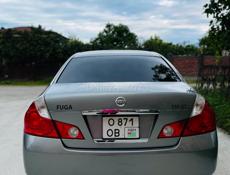 Nissan fuga