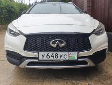 Infiniti Q30
