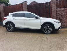 Infiniti Q30