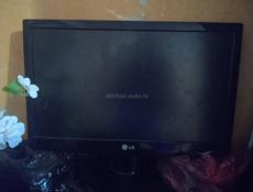 ПРОДАМ МОНИТОР  !! 19. ДЮЙМОВ  ФИРМА  LG  !! 