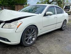 Nissan fuga