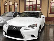 Lexus IS