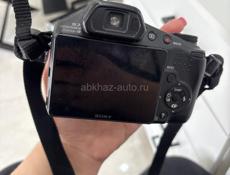 Фотоаппарат полупрофессиональный