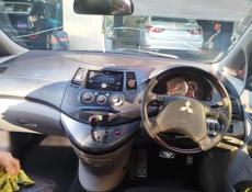 Mitsubishi Grandis