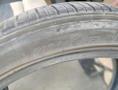 Продаю шины R 18 215/40 