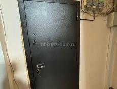 Продается однокомнатная квартира в центре города Сухум 