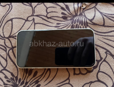 Продаю айфон 14 
