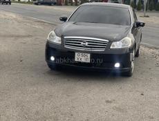 Nissan fuga