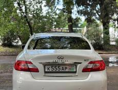 Infiniti M35