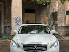 Infiniti M35