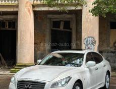 Infiniti M35