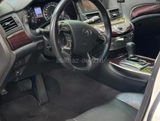 Infiniti M35
