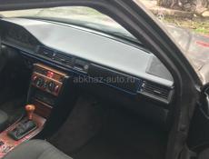 Mercedes-Benz 124