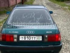 Audi 80