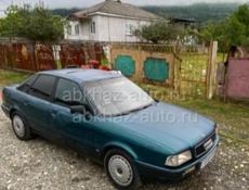 Audi 80