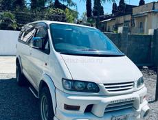 Mitsubishi L 400