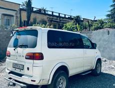 Mitsubishi L 400