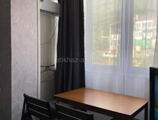 (Читайте описание) Сдам по суточно квартиру на Абзгаа