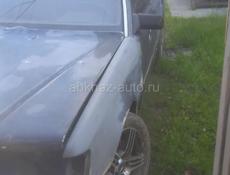 Mercedes-Benz 124