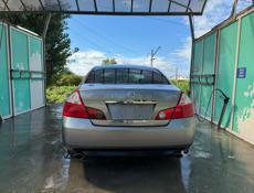 Nissan fuga