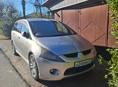 Mitsubishi Grandis