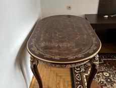 Стол 200х90 в раздвинутом виде. а так 160х90.  Новый. не подошел по размеру.  