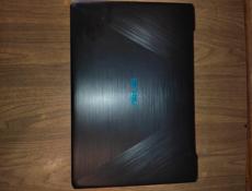 Ноутбук ASUS