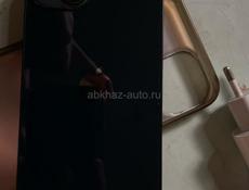 Продам айфон 13 