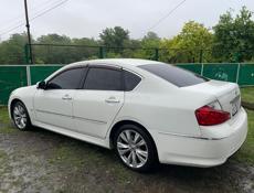 Nissan fuga