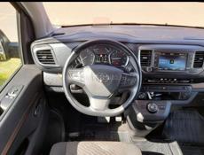 Toyota Yaris Verso