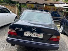 Mercedes-Benz 124