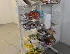 Продам стеллажи в магазин