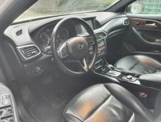 Infiniti Q30